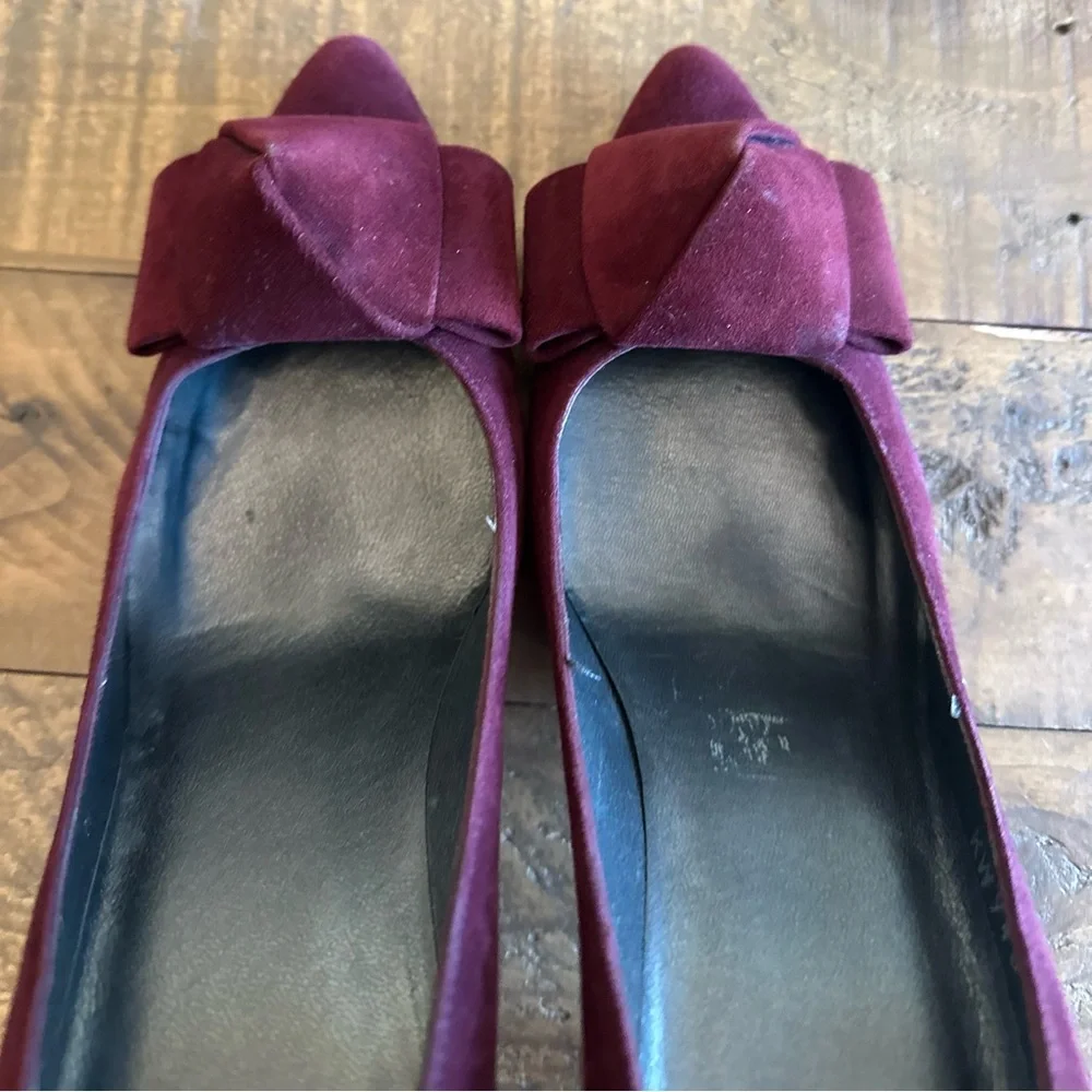 Stuart Weitzman Wine Suede Heels -‎ Size 8
